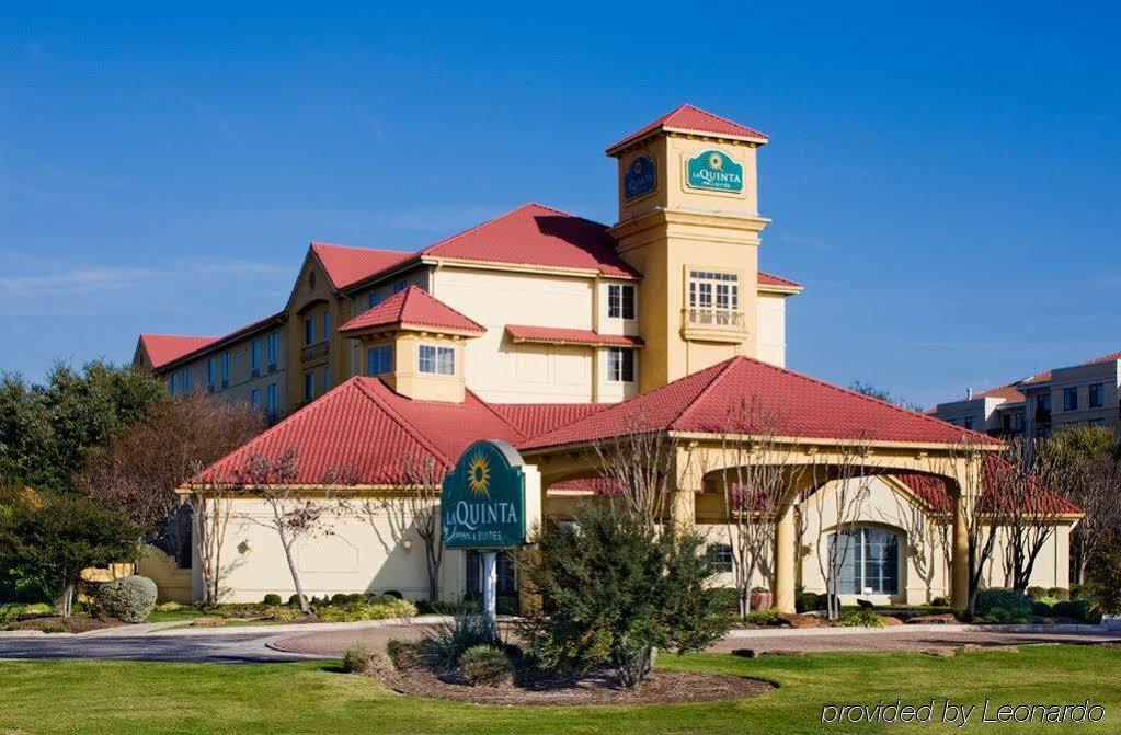 Отель La Quinta By Wyndham Austin Southwest Экстерьер фото